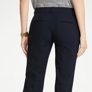 Ann Taylor, The Trouser Pant in Perfect Navy Sz 6P